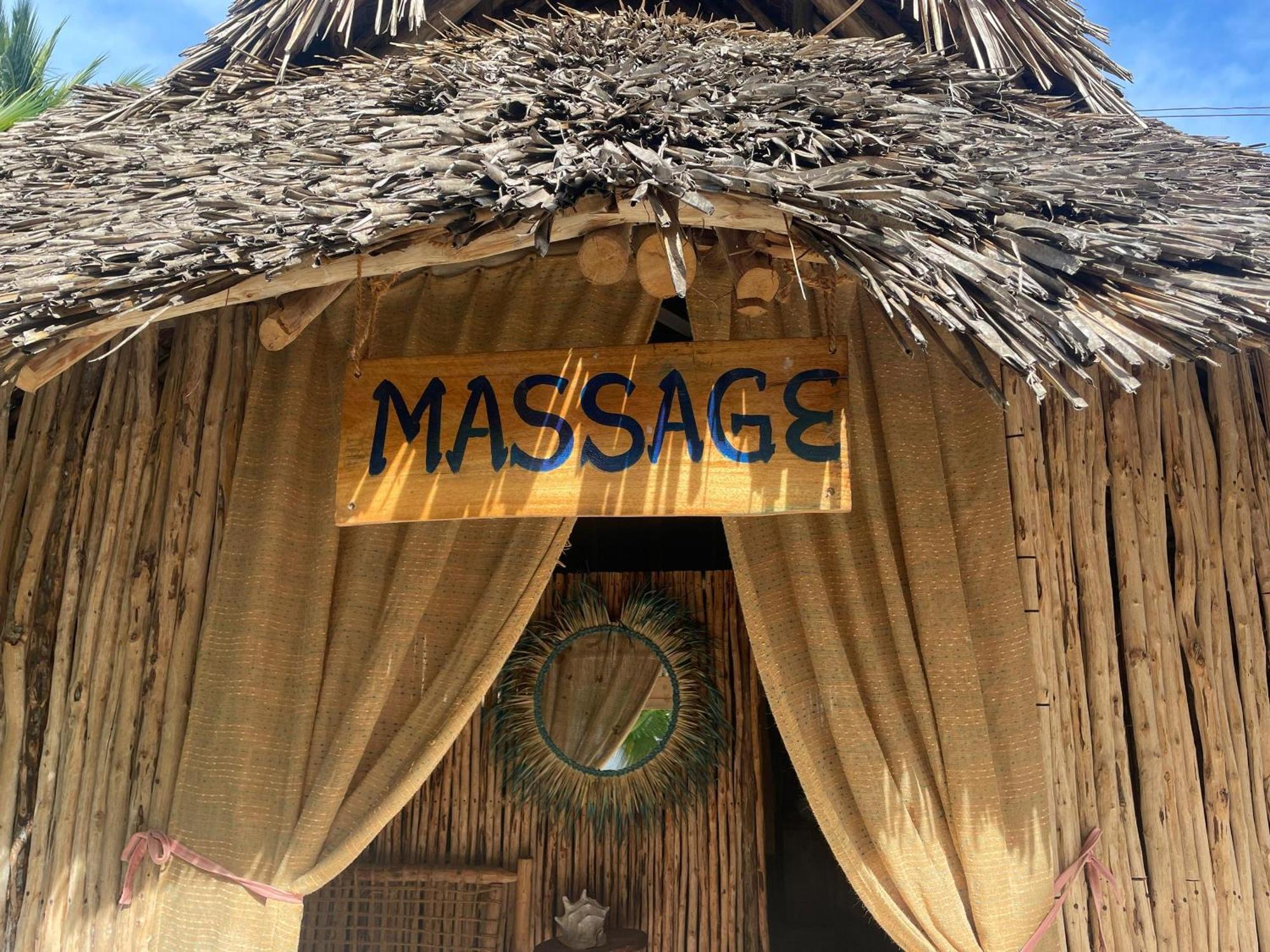 Boutique 4* Bwejuu